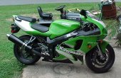 2000 Kawasaki ZX-7R Ninja photo